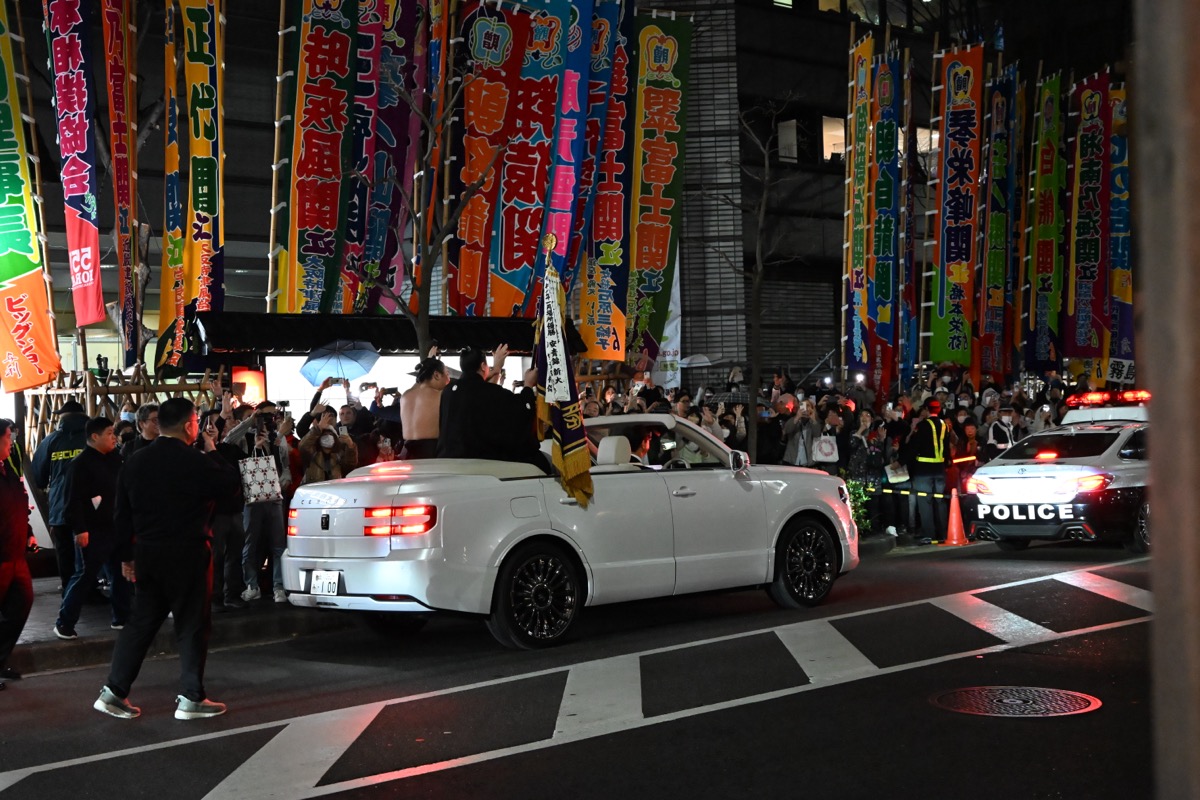 Kirishima victory parade, Osaka 2026